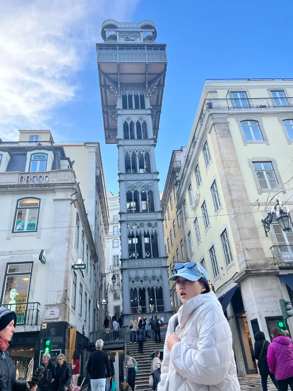 Lua de mel - Dia 2: Lisboa por um instante — praças, bondinho amarelo e nascer do sol - 187 Rua dos Sapateiros, Santa Maria Maior, Lisbon, Lisboa