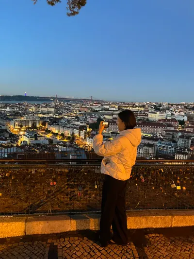 Lua de mel - Dia 2: Lisboa por um instante — praças, bondinho amarelo e nascer do sol - 1 Largo do Monte, São Vicente, Lisbon, Lisboa