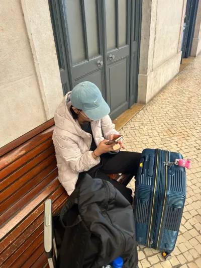 Lua de mel - Dia 2: Lisboa por um instante — praças, bondinho amarelo e nascer do sol - São Vicente, Lisbon, Lisboa