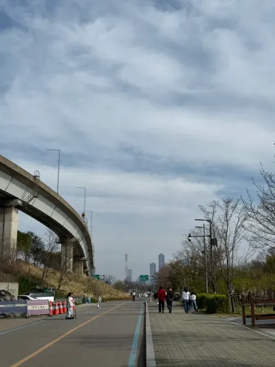 294-8 Mangwon-dong