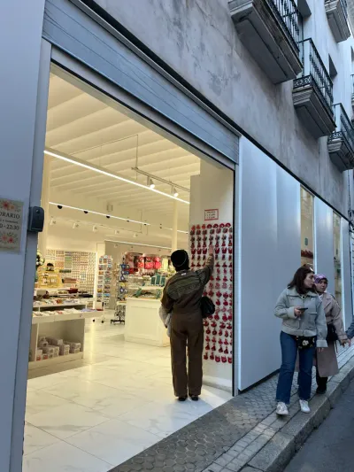 Día 6 de luna de miel: tour de Sánding para conocer Setenil y Ronda - 1–11 Calle Águilas, Seville