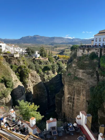 Día 6 de luna de miel: tour de Sánding para conocer Setenil y Ronda - 2 Calle de Rosario, Ronda