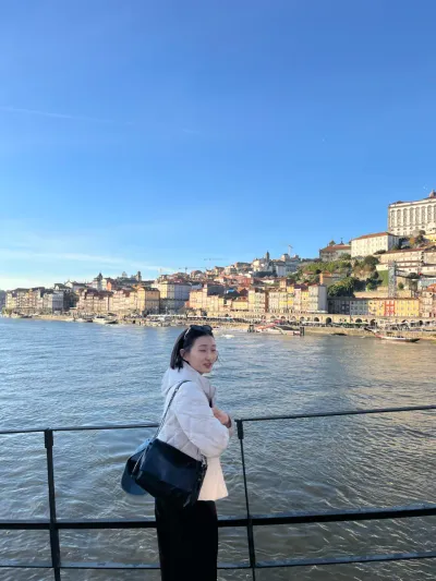Lua de mel — Dia 3: passeio em vinícolas e Porto — jantar no Douro 🍽️ - 468 Avenida de Diogo Leite, União das freguesias de Santa Marinha e São Pedro da Afurada, Porto, Vila Nova de Gaia