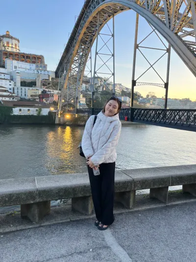 Lua de mel — Dia 3: passeio em vinícolas e Porto — jantar no Douro 🍽️ - 301–309 Avenida de Eng.o Gustavo Eiffel, União das freguesias de Cedofeita, Santo Ildefonso, Sé, Miragaia, São Nicolau e Vitória, Porto