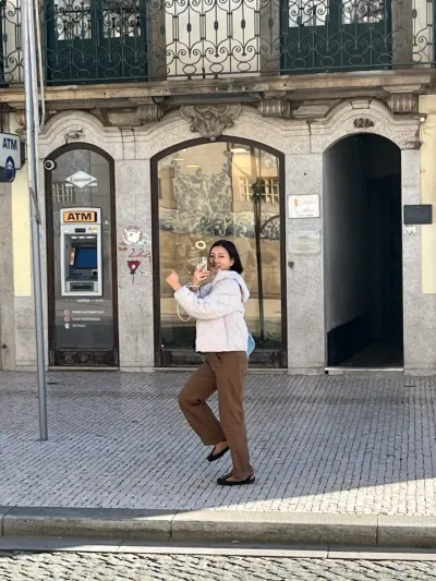 144 Rua das Carmelitas