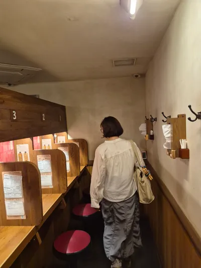 Viagem a Kyoto - ＯＫＩ ＢＬＤ, Nakagyo Ward