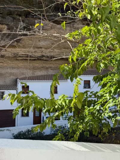 세비아- 그라나다 샌딩투어❤️ - 107–199 Calle de las Cuevas del Sol, Setenil de Las Bodegas